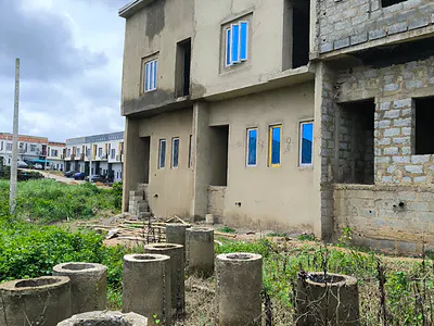 3 Bedroom Terraced Duplex (Semi-Finished)