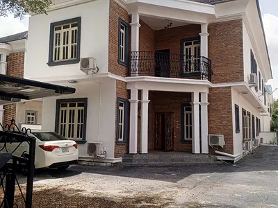Superb Finished 5 Bedroom Detached Duplex + BQ — Lekki, Lagos