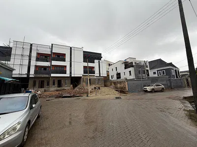 Luxury 4 Bedroom Terraces with a BQ