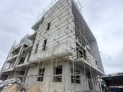 Luxurious 5 Bedroom Detached Duplex with Pool