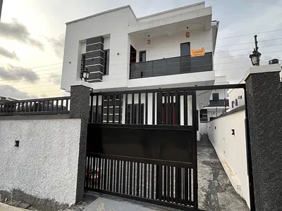 4 Bedroom Home with BQ