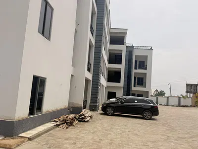 3 Bedrolom Apartment