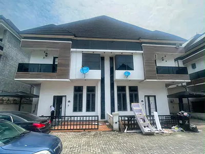 4 Bedroom Semi-Detached Duplex with a Room BQ