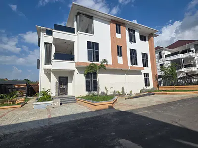 Furnished 5 Bedroom Detached Duplex with Elevator + Swimming Pool — Asokoro District, Abuja