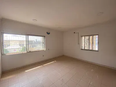 5bed Room Semi Detached with BQ