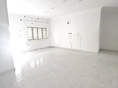 Spacious 3 Bedrooms Apartment