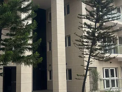 Standard 4 Bedroom Apartments with BQ