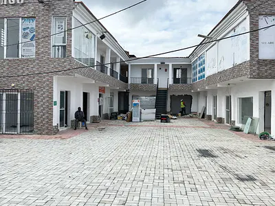 Serviced Shop Space
