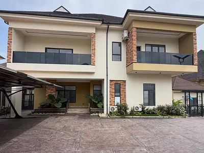 Luxury 5-Bedroom Fully Detached Duplex with 2 Guest Chalets & BQ