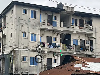 A Well Maintained Building Comprises of 23nos of a Room Self Contain