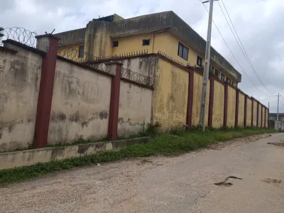 Commercial Property on 1200SQM of Land Facing the Tarred Road