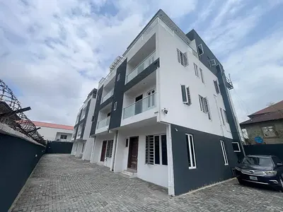 Lovely 4-Bedroom Terrace Duplex with BQ
