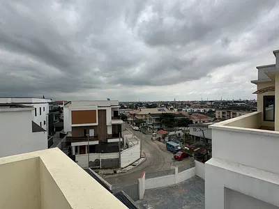 Luxury 5 Bed Rooms Fully Detached Duplex