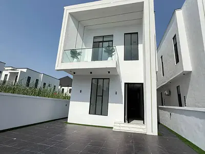 Luxury 4 Bedroom Fully Detached Duplex with BQ