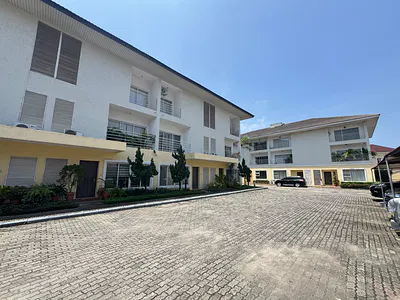 A 4 Bedroom Terrace with a BQ.