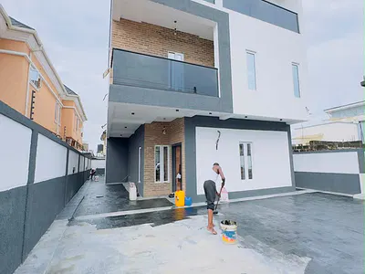 Newly Built 5 Bedroom Detached Duplex with BQ