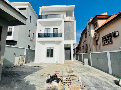 Exclusively Designed 6 Bedroom Fully Detached Duplex with Pool, Study,