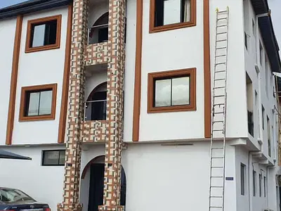 Very Beautiful and Luxurious Hotel Along the Major Road