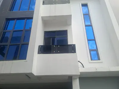 4 Bedrooms Terrace with 1 Room Boys' Quarter — Kunsela Road, Ikate., Lekki, Lagos