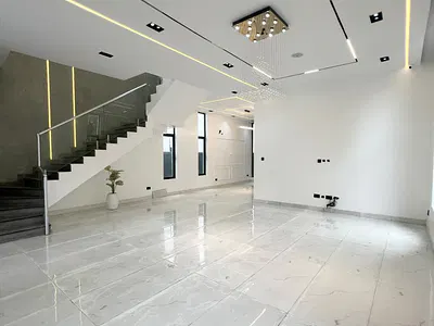 Contemporary 5 Bedroom Fully Detached Duplex in a Secure Estate