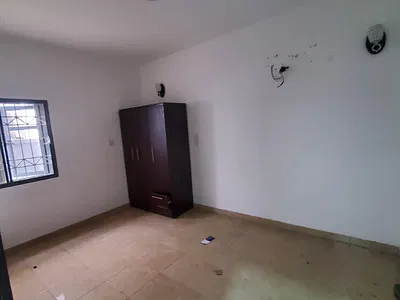 Well Maintained One Bedroom Apartment