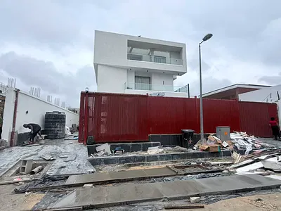 Contemporary 5 Bedroom Fully Detached Duplex