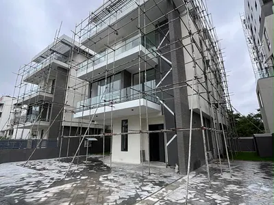 Luxury 6 Bedroom Duplex