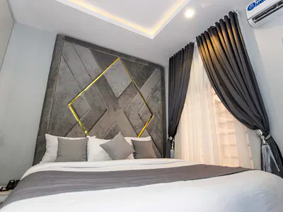 Hotel / Guest House
