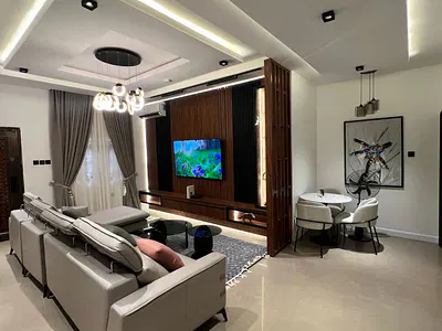 3-Bedroom Apartment with PS5