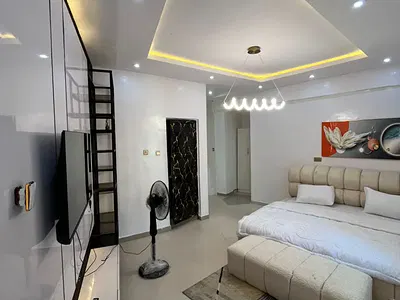 2 Bedrooms Flat