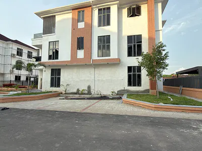 Furnished 5 Bedroom Detached Duplex with BQ and Swimming Pool