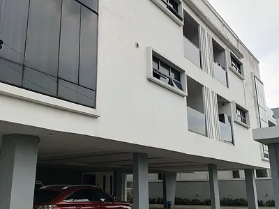 Luxury 3-Bedroom with a BQ