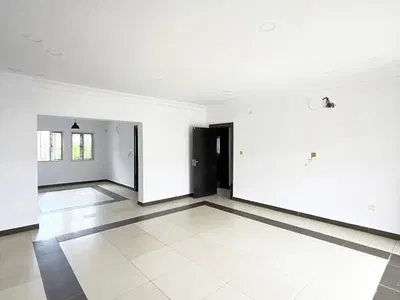 Self Service 3 Bedroom Apartment