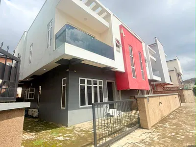 Gorgeously Finished Spacious 4-Bedroom Semi-Detached Duplex with BQ