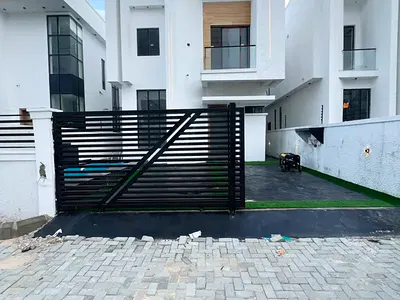 Contemporary Luxury 4 Bedroom Fully Detached Duplex with Swimming Pool