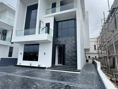 5 Bedroom Fully Detached Duplex in a Flood Free Environment