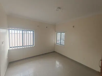 Luxury Standard 2 Bedroom Flat Upstairs