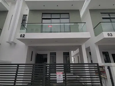 4 Bedroom Semi Detached