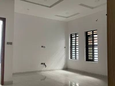 Spacious Unique 2bedroom with Good Standard