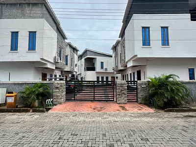 4bedroom Semi Detached Duplex with BQ