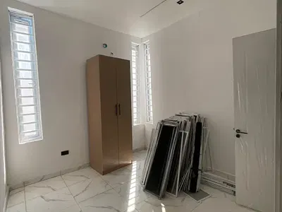 Luxury 3-Bedroom Detached Duplex with Excellent Facility