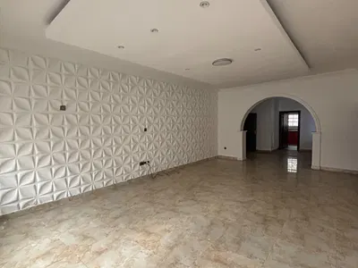 Lovely and Spacious 3 Bedroom Apartment