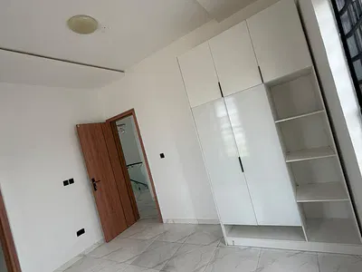 4bedroom Semi Detached House