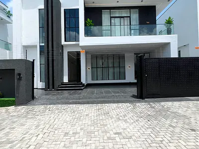 Luxury Brand-New 5-Bedroom Fully Detached Duplex