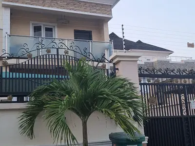Highly Spacious Mini Flat with Good Fittings in a Secure Estate