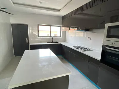 Luxury 3 Bedroom Apartment with Excellent Facility