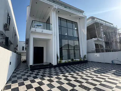 Beautiful Five (5) Bedroom Detached Duplex