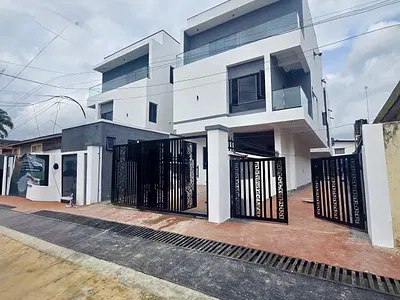 Newly Built 4 Bedroom Detached with BQ