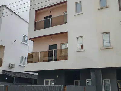 4 Bedrooms Semi-Detached Duplex