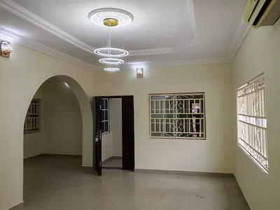 Renovated & Serviced 3 Bedrooms Flat